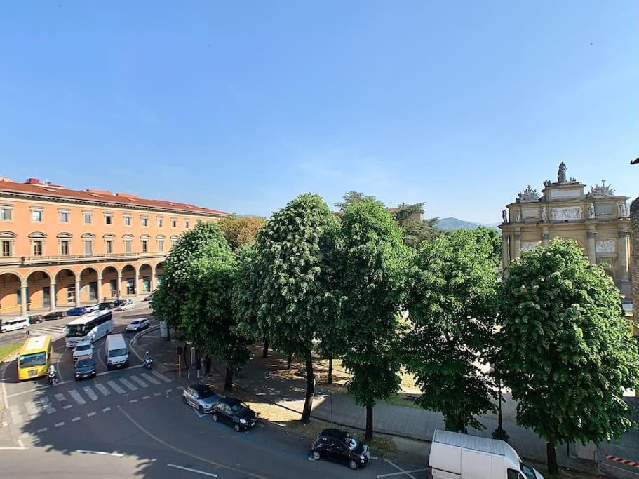 Apartamento Elegant With Stunning Frescoed Ceilings *