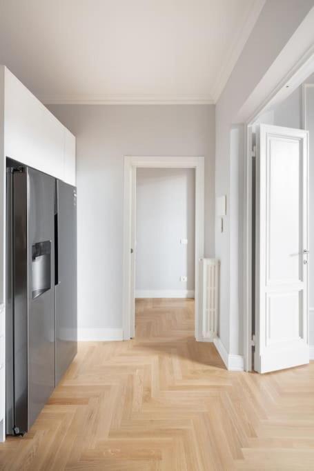 Elegant With Stunning Frescoed Ceilings * Florencia